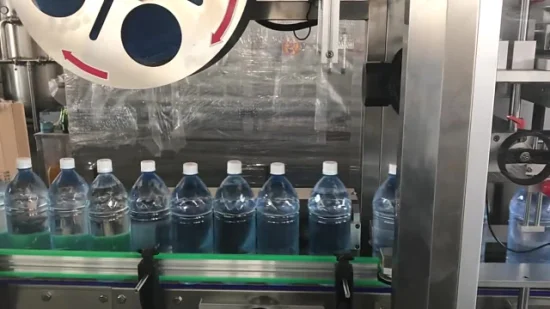 全自動ラウンドスクエアジュース水飲料ボトルPVCフィルム熱収縮スリーブラベリングマシン工場出荷時の価格